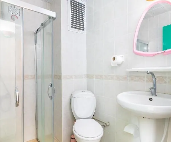 Interconti マルマリス